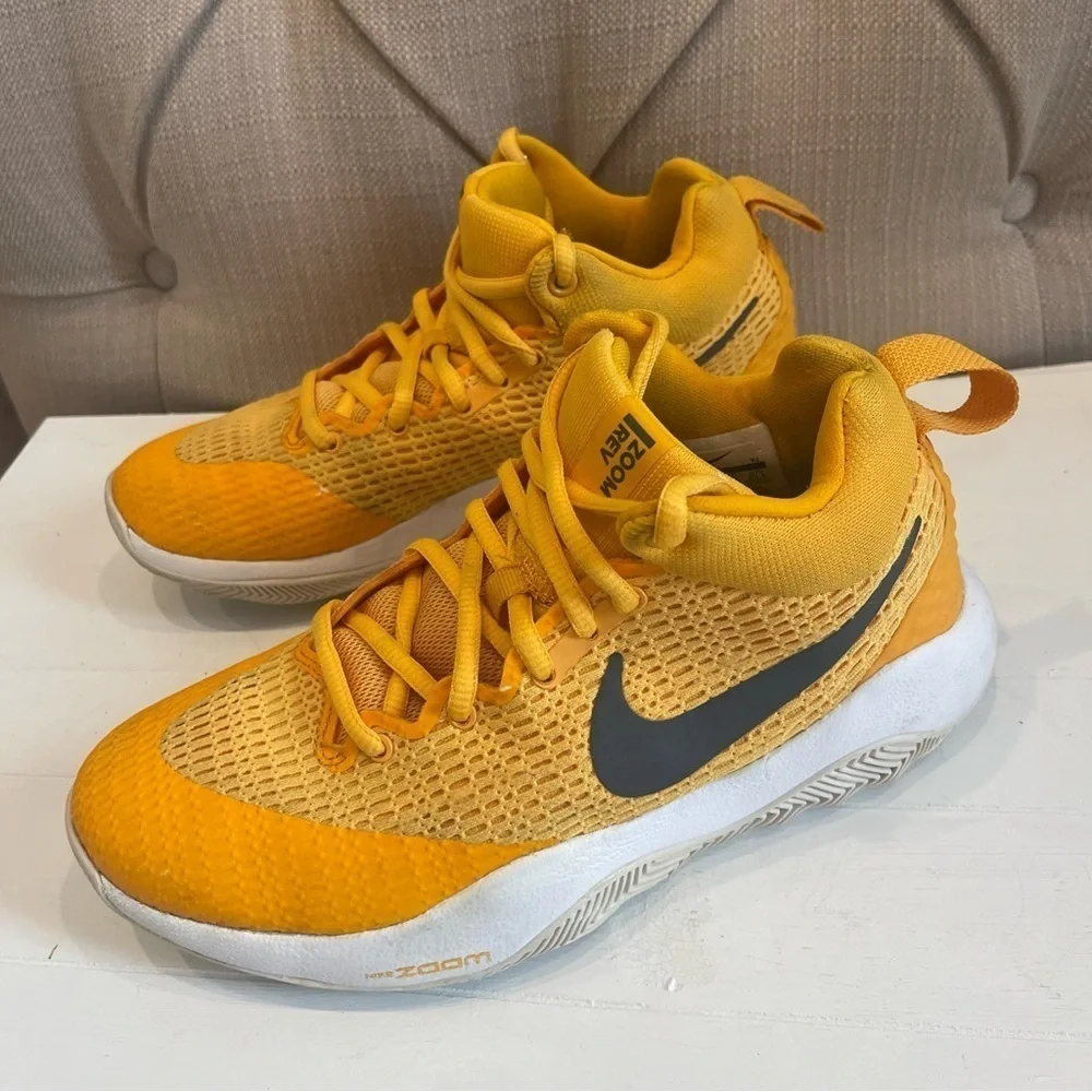 NIKE ZOOM REV TB Gold Orange Yellow Kids size 4.5